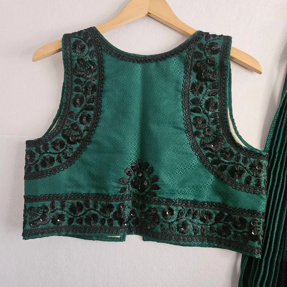 Vtg Kalotaszeg Transylvania‎ Embroidered Sequin Vest Pleated Wrap Skirt Apron